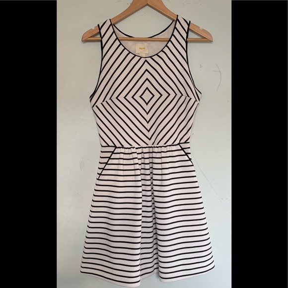 Maeve anthropologie black and white striped dress - Picture 2 of 9